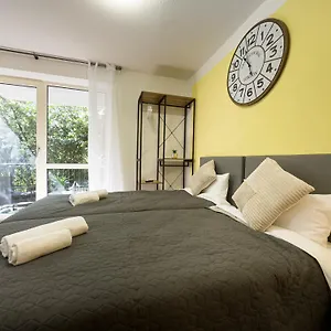 Immostay S#2 Zimmer - Free Parking & Balkon, Wifi & Naehe Mercedes Benz , Bremen Deutschland